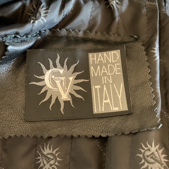 VINTAGE, GV HAND MADE IN ITALY BLACK, BELTED, FAUX LEATHER JACKET - WOMEN MEDIUM - Picture 10 of 10